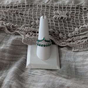 Elegant Green Gemstone Tiara Ring Set